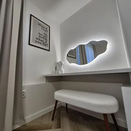 Апартаменты Quiet Place Within Reach Of The Center